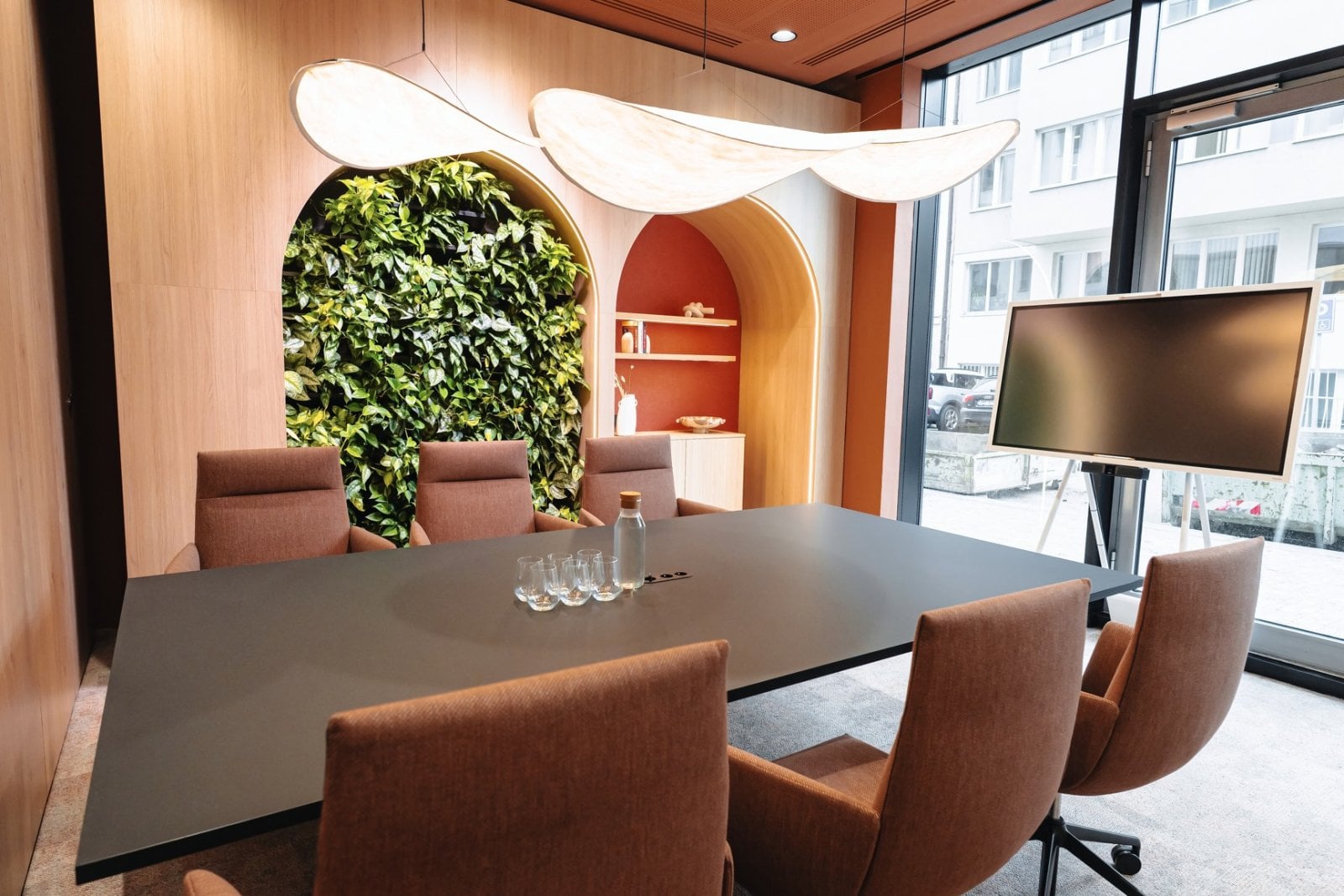 Vloni otevřel Scott.Weber také Idea Hub na pražském Smíchově.