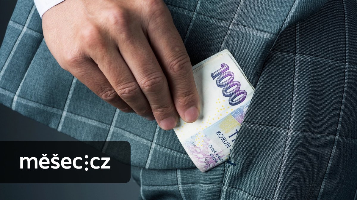 Zaměstnanec finanční instituce okrádal klienty. Má nahradit škodu on, nebo zaměstnavatel?