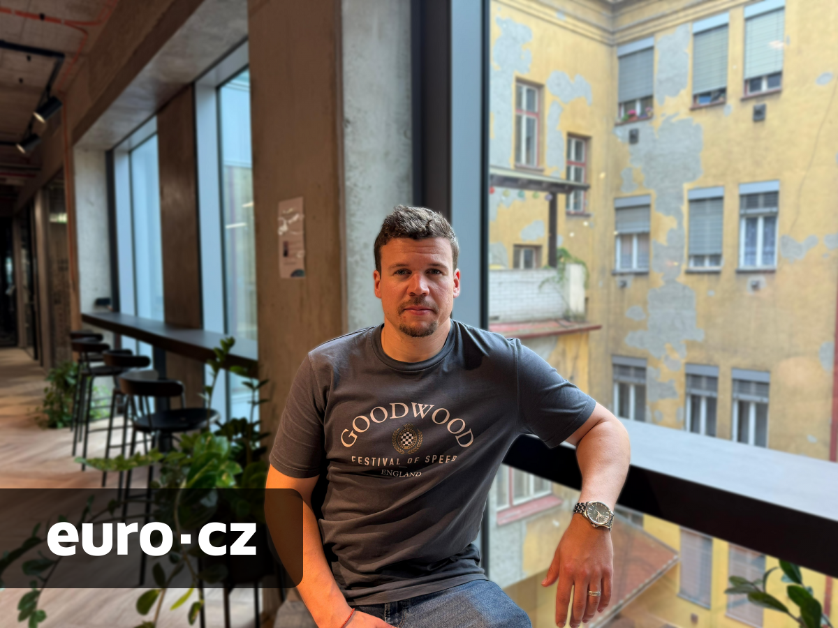 Na zápůjčku auta za korunu na minutu lidé slyší. Carsharing je skvělou náhradou za druhý vůz v rodině, tvrdí šéf českého Bolt Drive Strecker