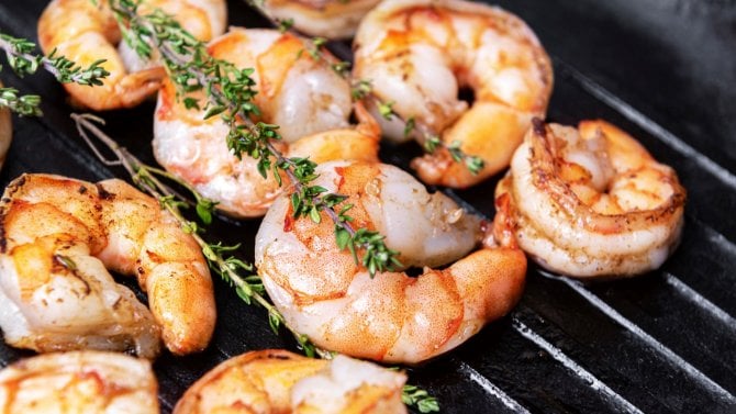 Krevety s bylinkami na grilu