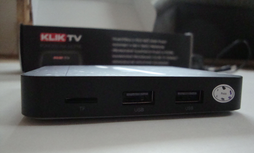 KlikTV - balení Klikboxu S1 a příslušenství