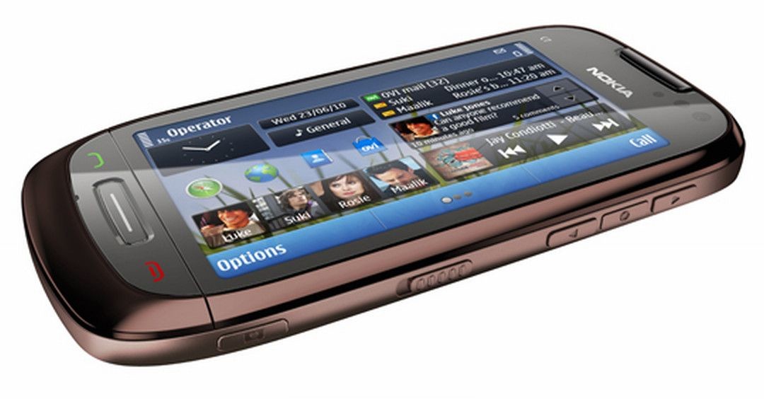 Nokia C7