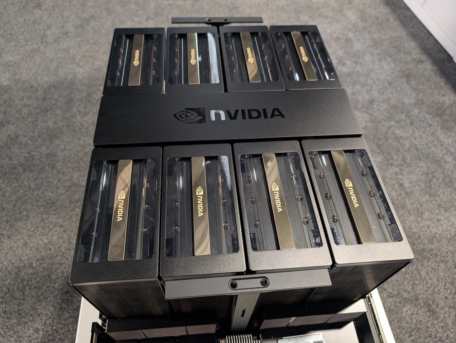 Nvidia HGX B200