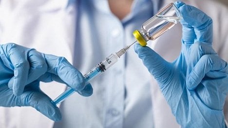 Náhledový obrázek - Očkovacím vakcínám nevěří 20 procent Evropanů. Nejskeptičtější jsou Francouzi, říká studie
