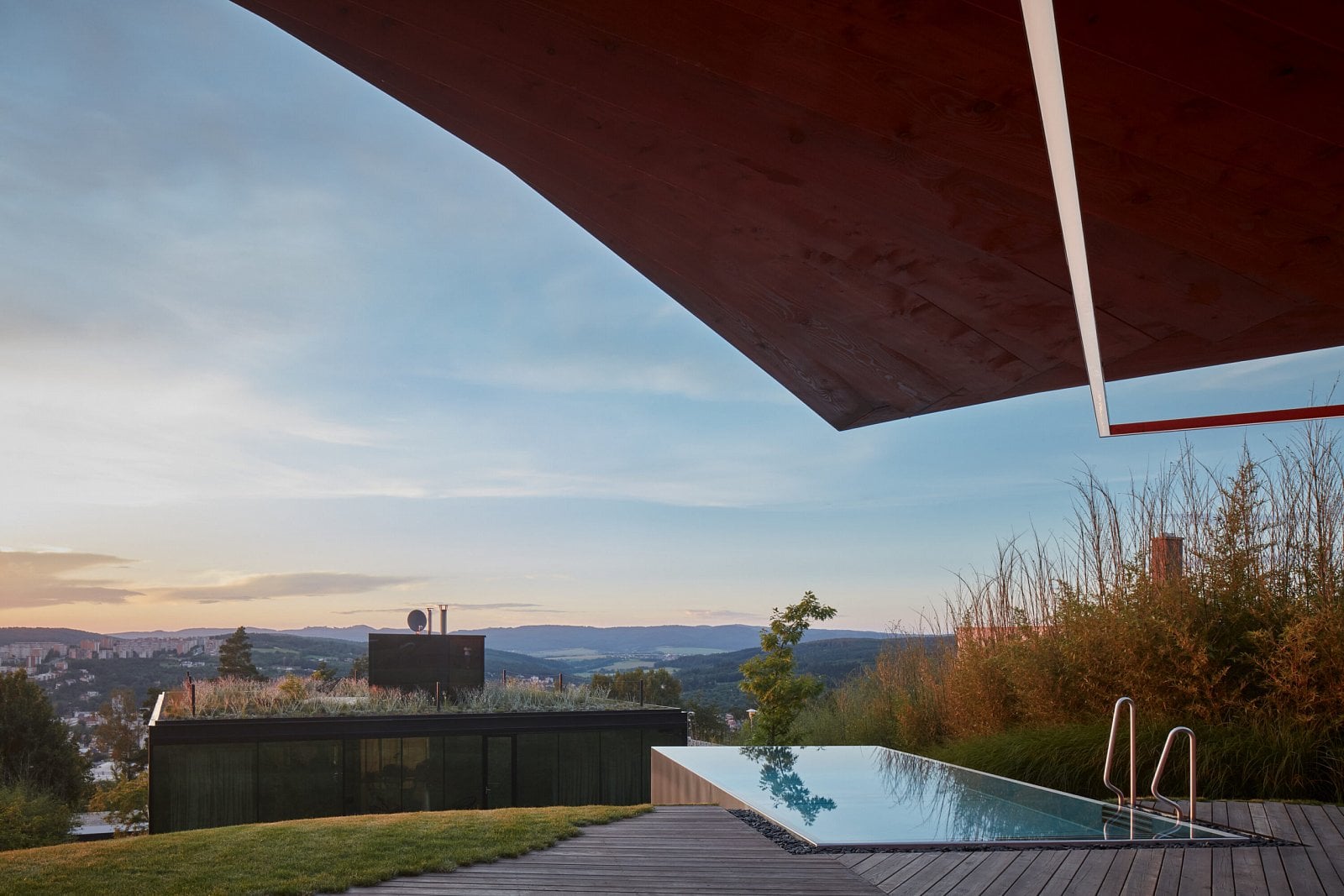 2021-09-petrjanda-brainwork-lazy-house-boysplaynice-19-scaled.jp