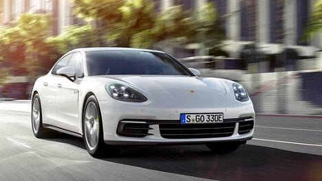 Náhledový obrázek - Hybridní Porsche Panamera slibuje spotřebu 2,5 l/100 km