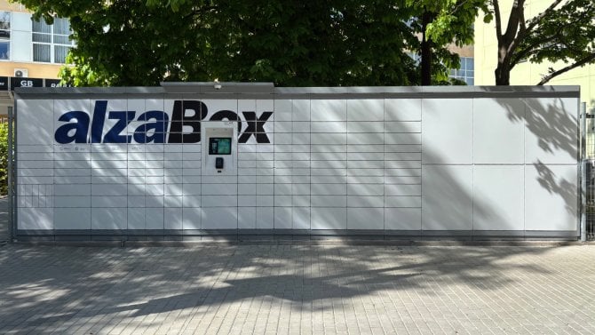 AlzaBox