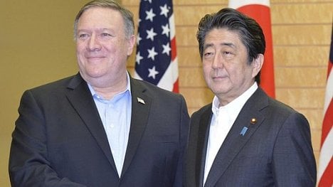 Náhledový obrázek - Sankce vůči KLDR zůstanou až do denuklearizace, ujistil Pompeo v Tokiu