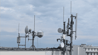 Mobilní 5G vysílač T-Mobilu na Londýnské v Praze