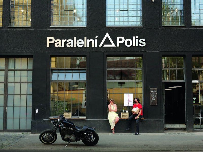  Spolek Paralelní Polis v pražských Holešovicích sdružuje hackery a nadšence pro nové technologie