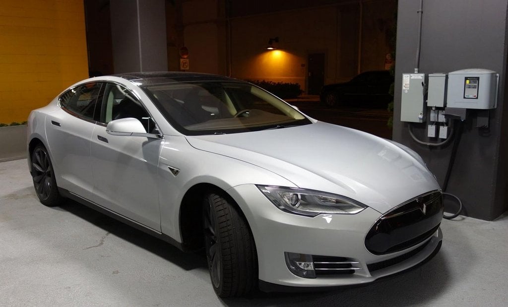 2011-01-znac48dka-tesla-motors-mc3a1-trc5benc3ad-hodnotu-tc3a9mc