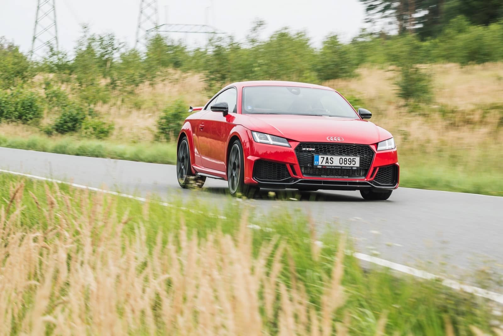2019-11-Audi-TT-RS-vs-BMW-M2-vs-Nissan-370Z-00053.jpg
