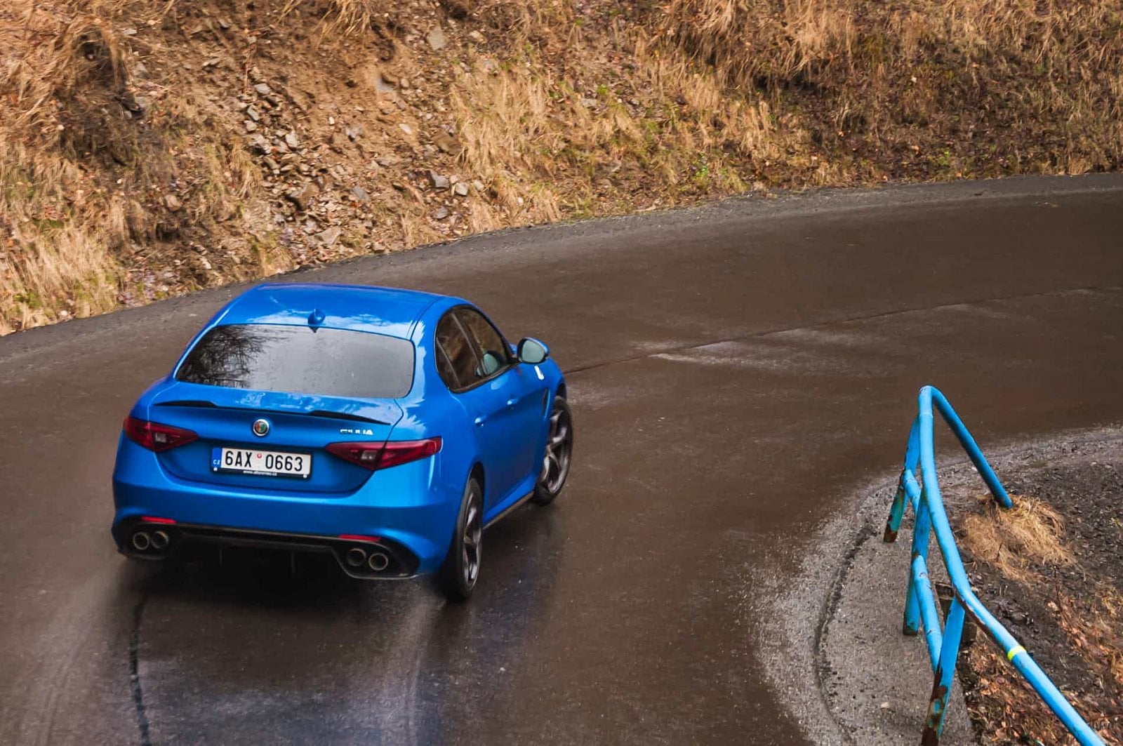 2019-03-giulia-qv-vs-stelvio-qv-71.jpg