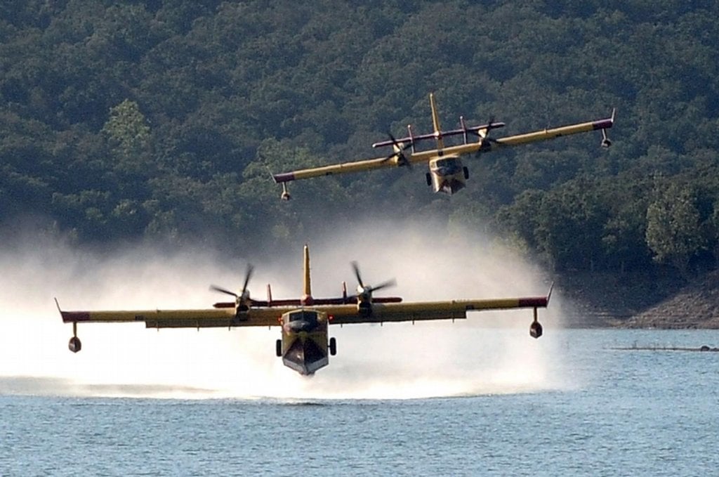 2011-08-hasic48dskc3a1-letadla-canadair-v-akcc3adch-v-evropc49b.