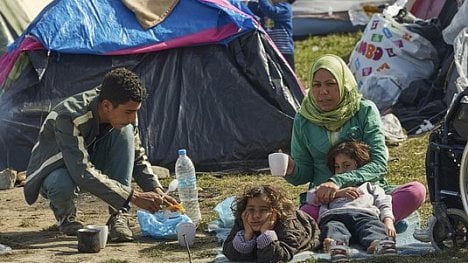 Náhledový obrázek - Odpor proti paktu OSN o migraci sílí. Odmítá ho také Polsko