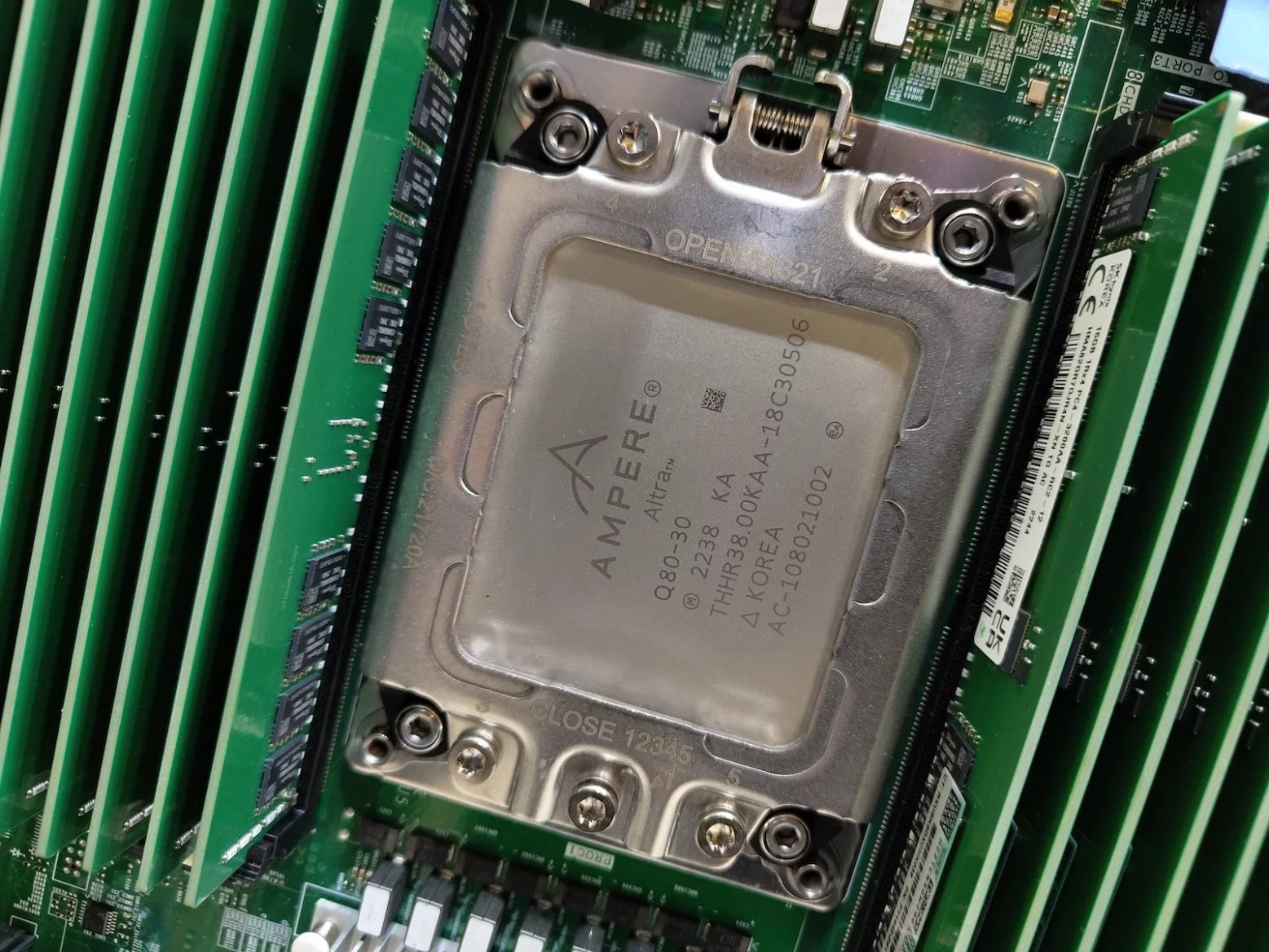 Servery Supermicro s ARM čipy Nvidia a Ampere