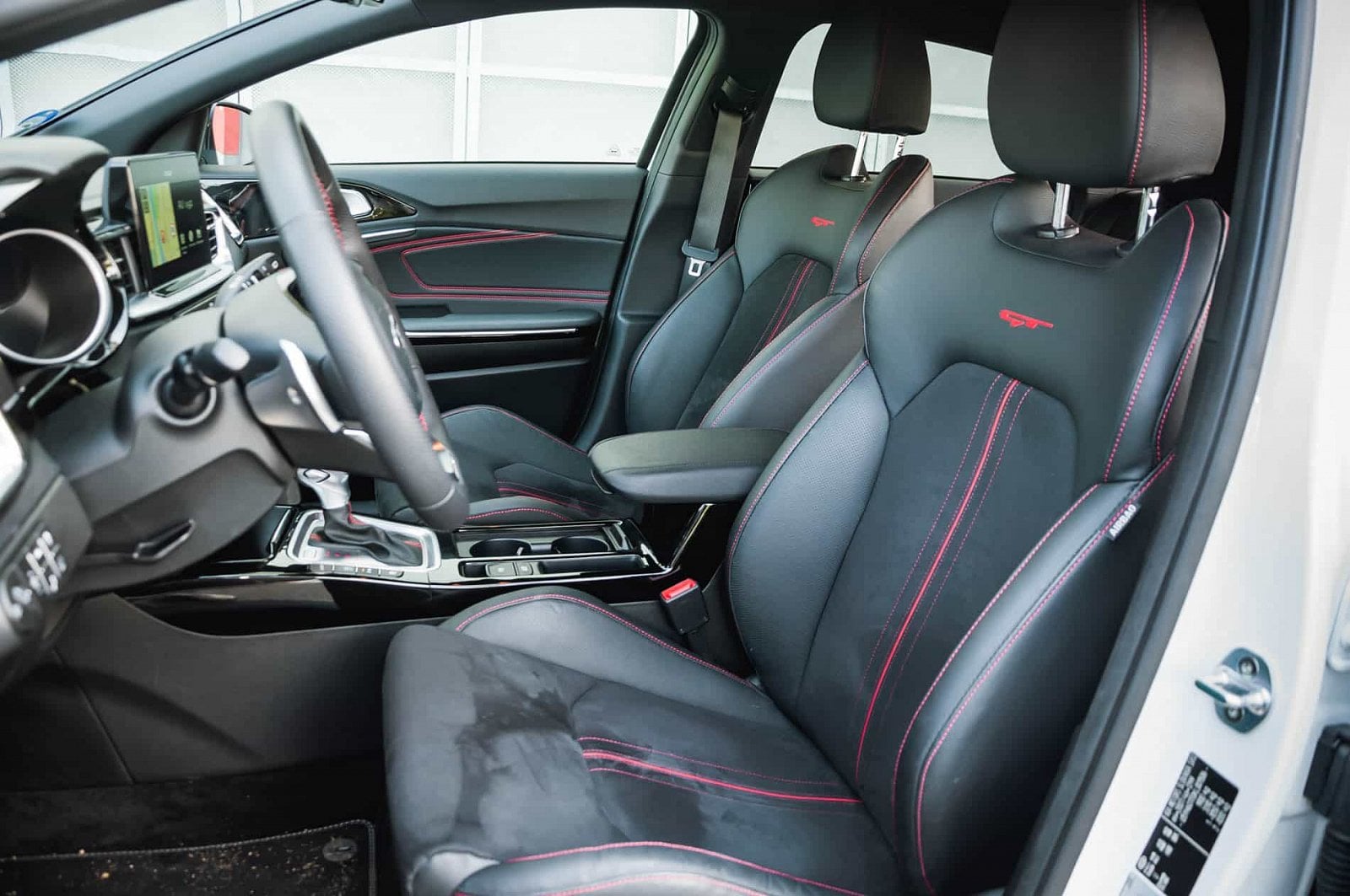 2019-05-kia-proceed-gt-33.jpg