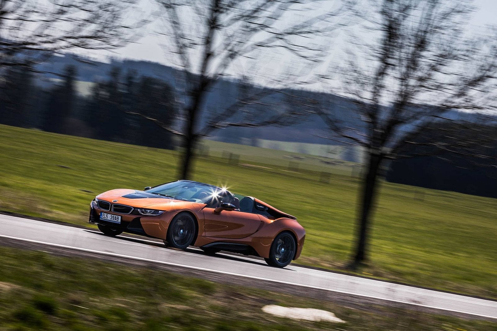 2020-06-bmw-i8-roadster-35.jpg