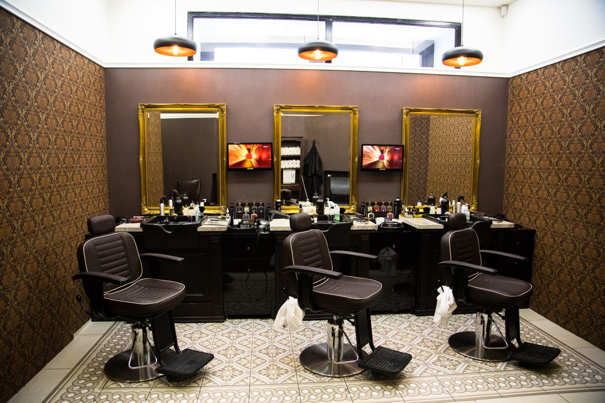 Exkluzivní služby i interiéry, to jsou salony Gentlemen Brothers