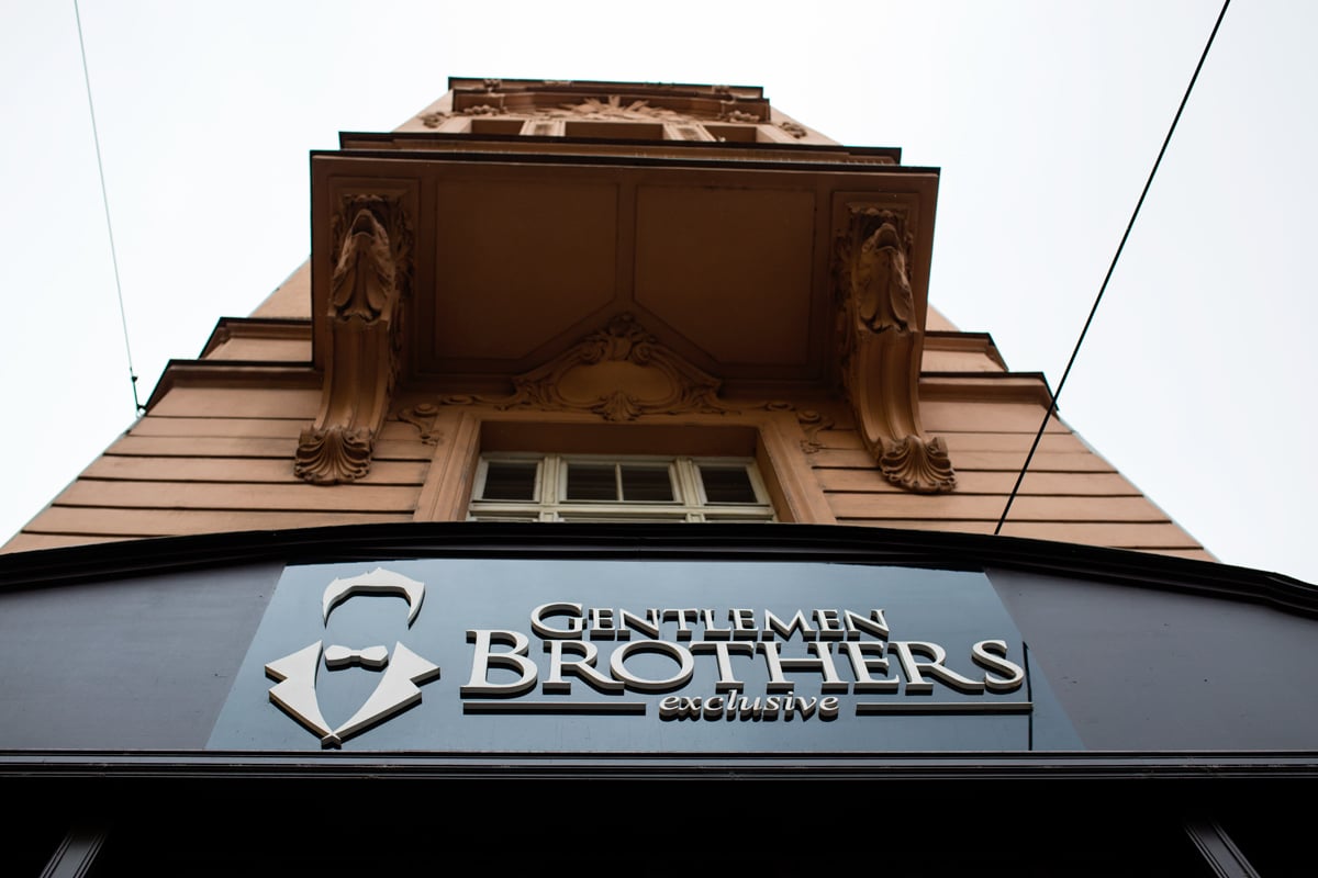 Exkluzivní služby i interiéry, to jsou salony Gentlemen Brothers