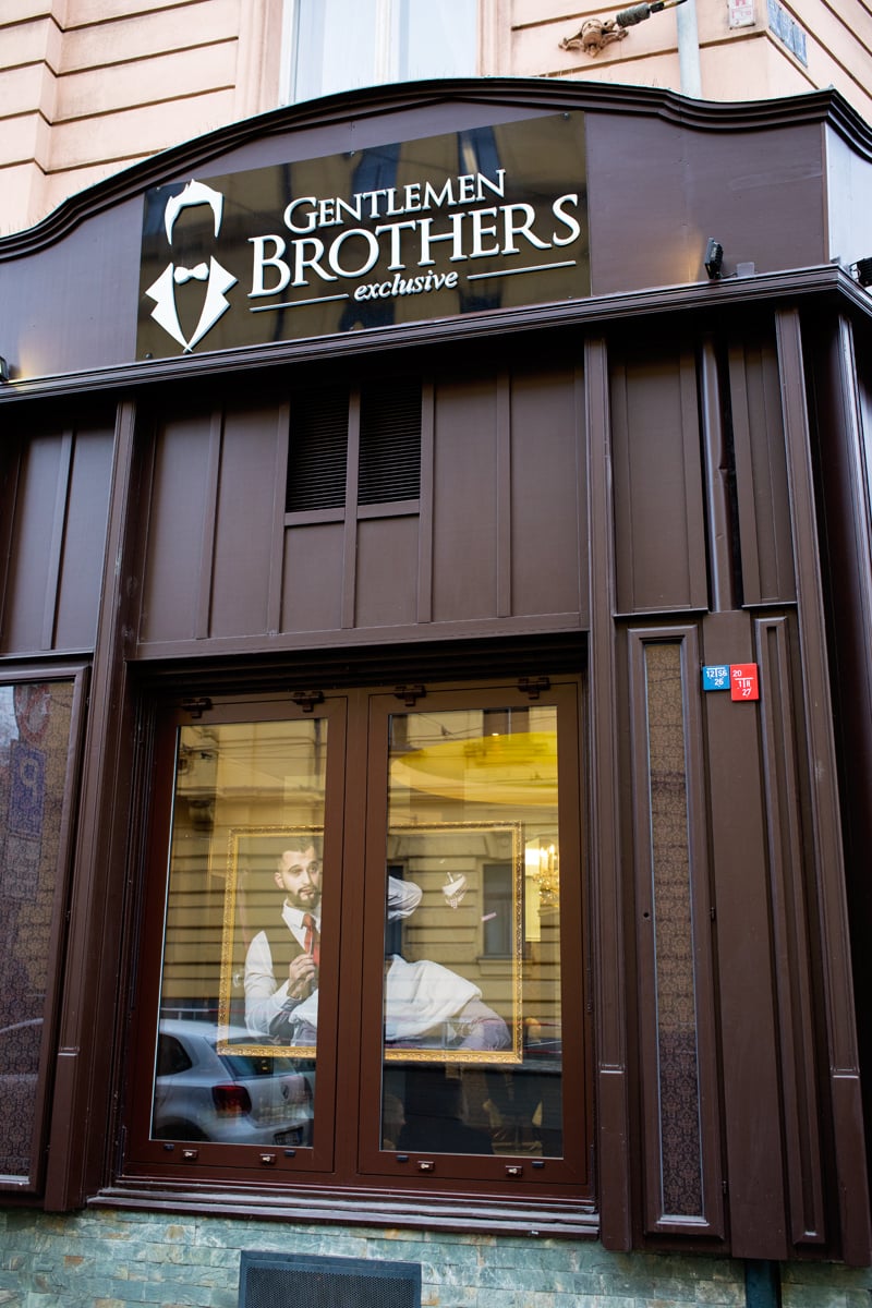 Exkluzivní služby i interiéry, to jsou salony Gentlemen Brothers