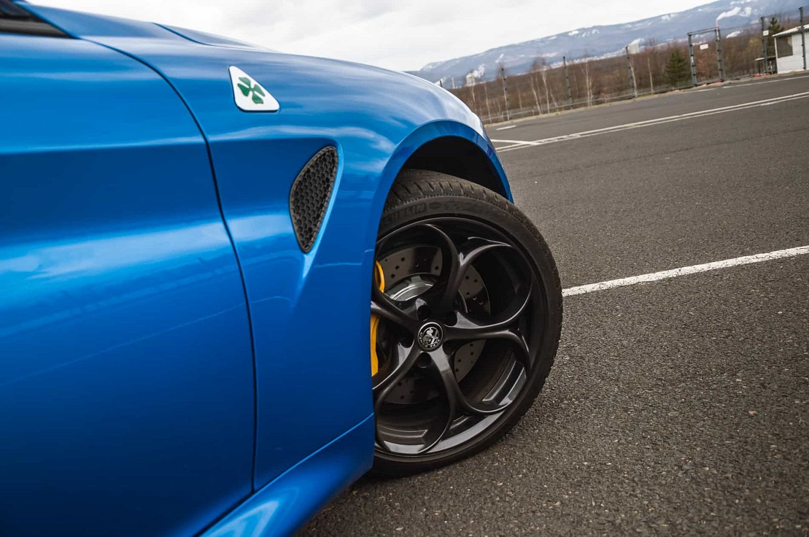 2019-03-giulia-qv-vs-stelvio-qv-38.jpg