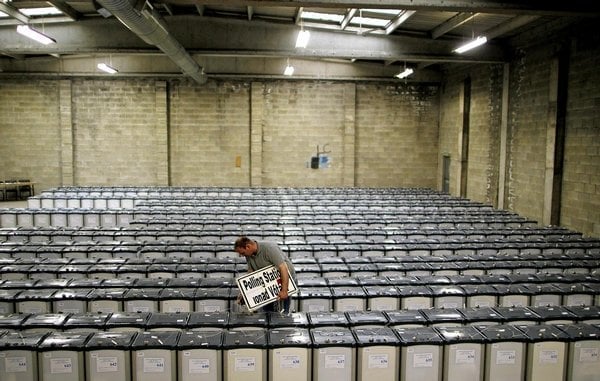 2011-01-irovc3a9-v-referendu-hlasujc3ad-o-fiskc3a1lnc3adm-paktu-