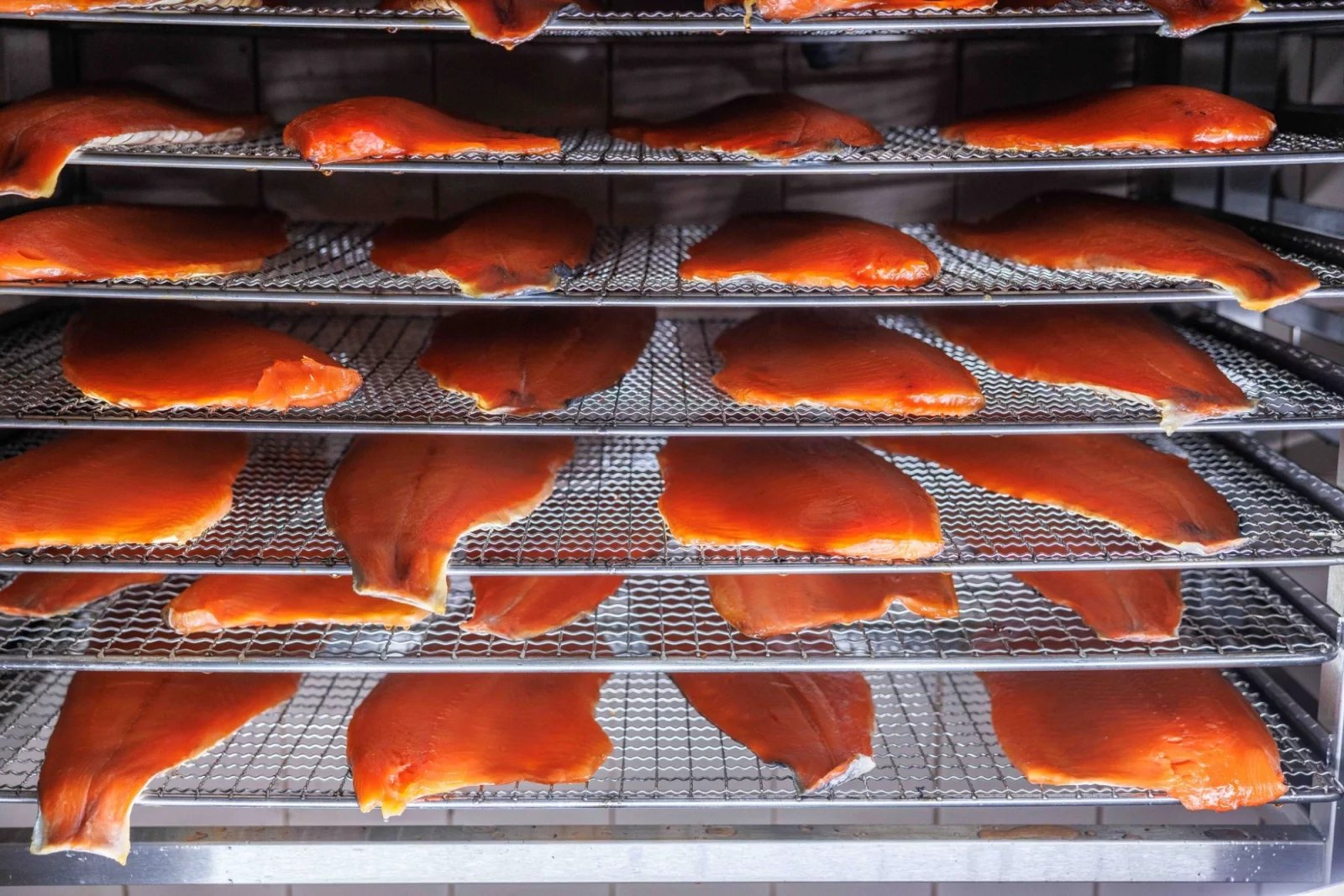 Ryby v udírně od Trnečka Smoked Fish