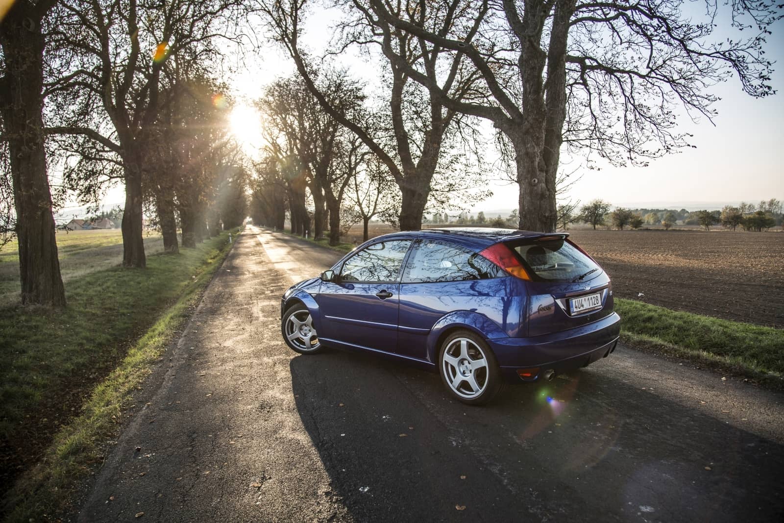 2019-11-FordFocusRS010.jpg