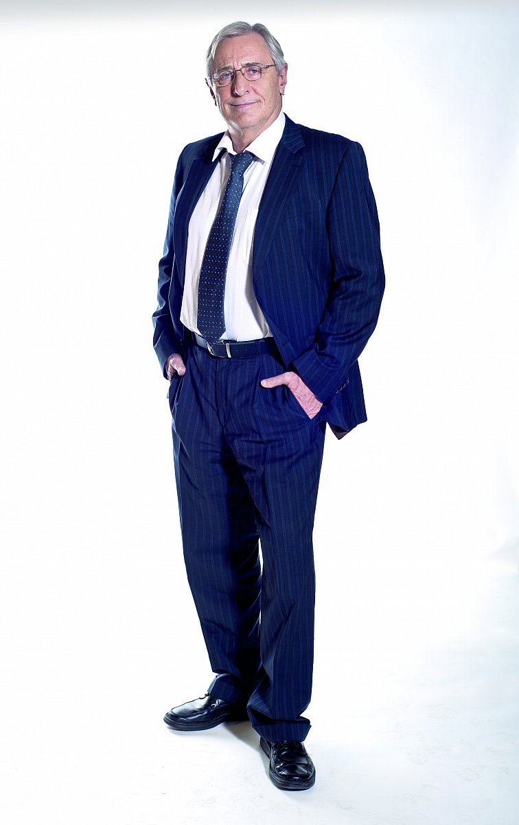 Druhá řada seriálu Gympl s (r)učením omezeným