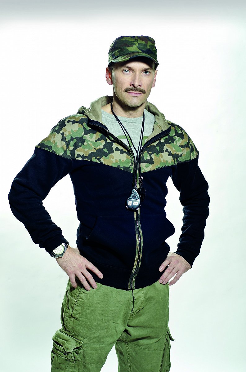 Druhá řada seriálu Gympl s (r)učením omezeným