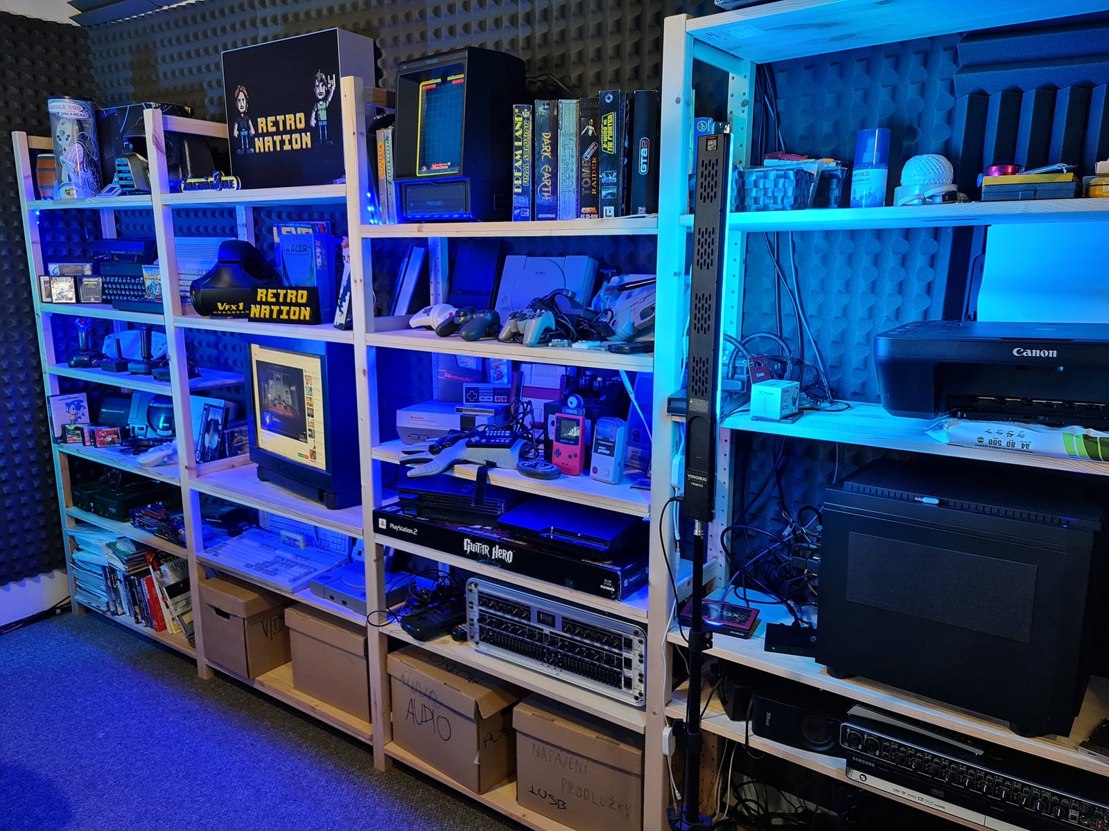 Retro Nation: studio a historický hardware