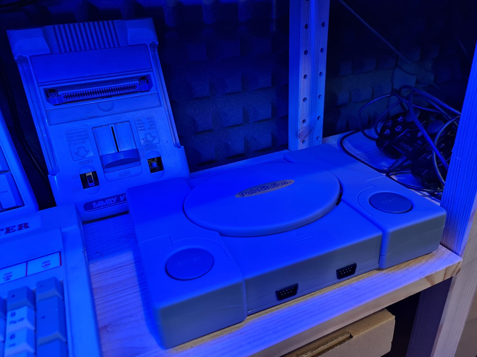 Retro Nation: studio a historický hardware