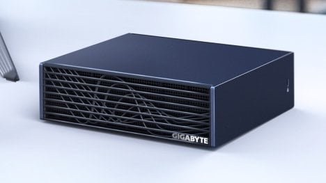 Nvidia „zlevnila“ svůj Arm počítač DGX Spark. Osekaná verze se 64 GB RAM teď stojí víc než původní 128GB