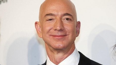 Náhledový obrázek - Bilion lidí ve vesmíru, tisíc Einsteinů, neomezené zdroje. Bezos vidí budoucnost růžově