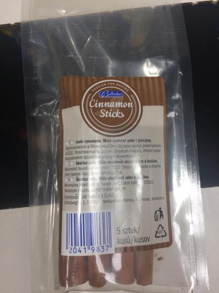 Lidl, Praha 5 - Skořice celá: Vůně skořice byla netypická, cizí a chemická. Potravina se nepovažuje za bezpečnou, pokud je kontaminována cizorodými nebo jinými látkami (země původu Čína).