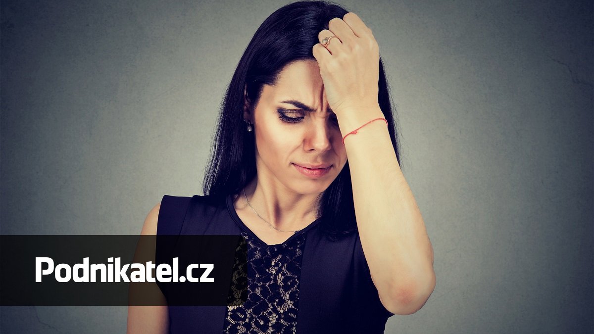 Žena okamžitě přišla o dávky kvůli cizí chybě v platbě výživného