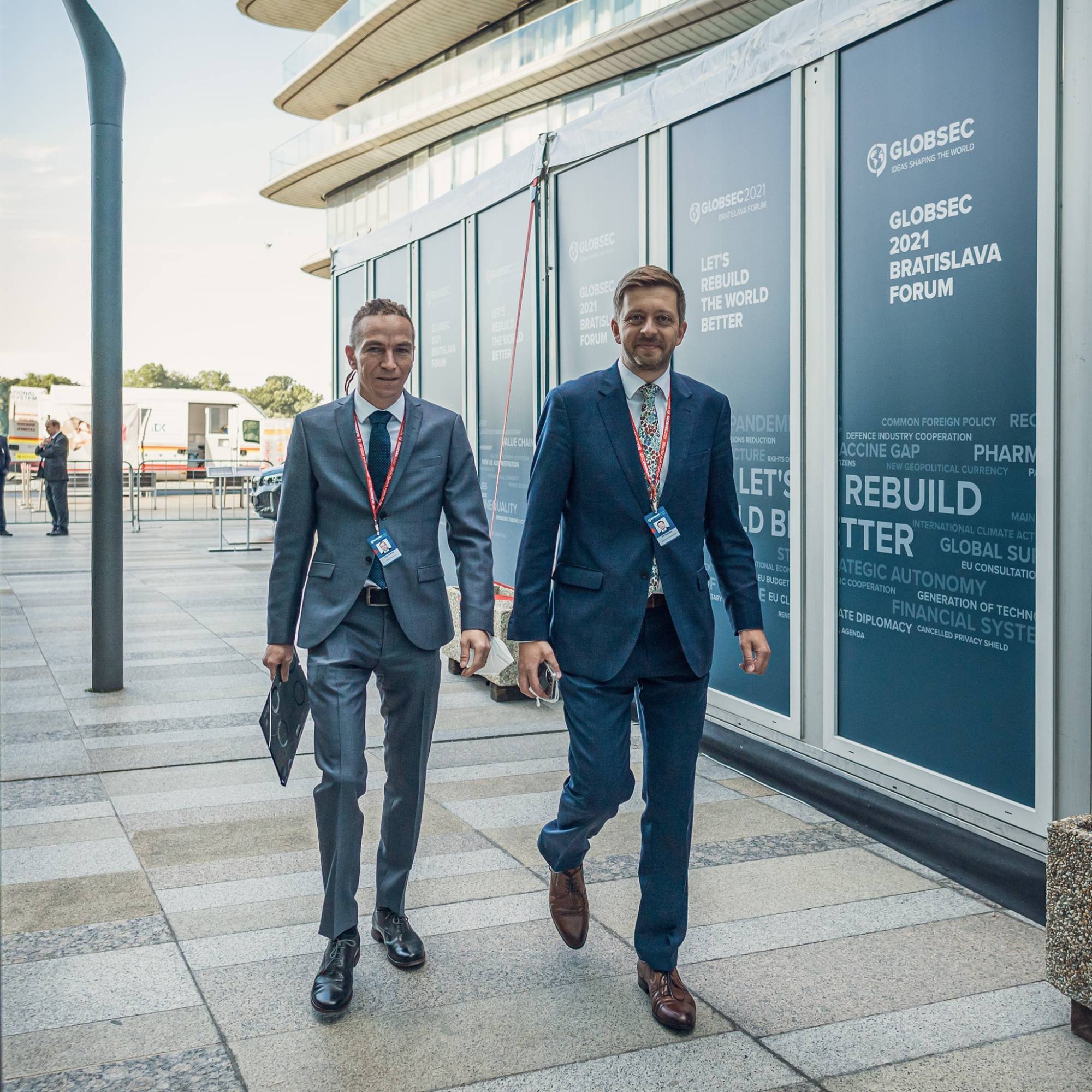 Ivan Bartoš a Vít Rakušan z koalice Piráti a Starostové