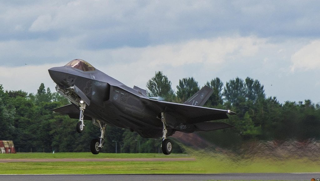 2014-09-letoun-f-35-3.jpg