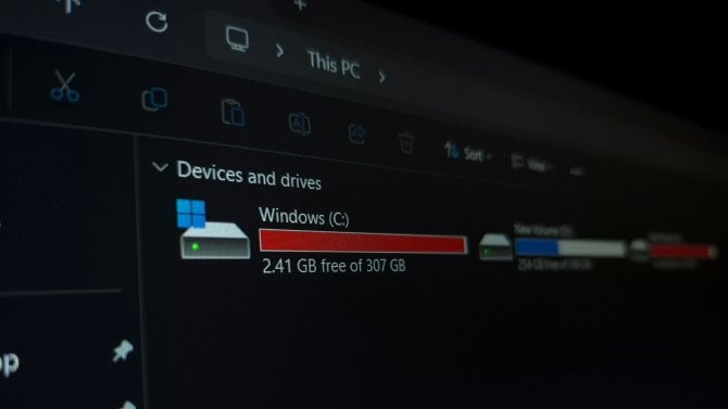 Windows 11 může potají sežrat až 500 GB místa na disku. Oprava už je na cestě, stačí ji vyvolat