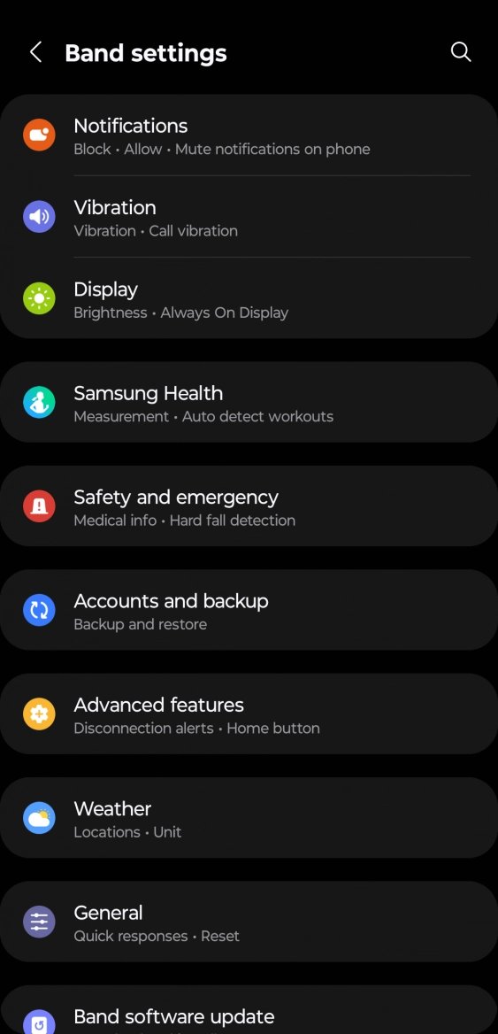 Podrobné nastavení náramku najdete v mobilní aplikaci
