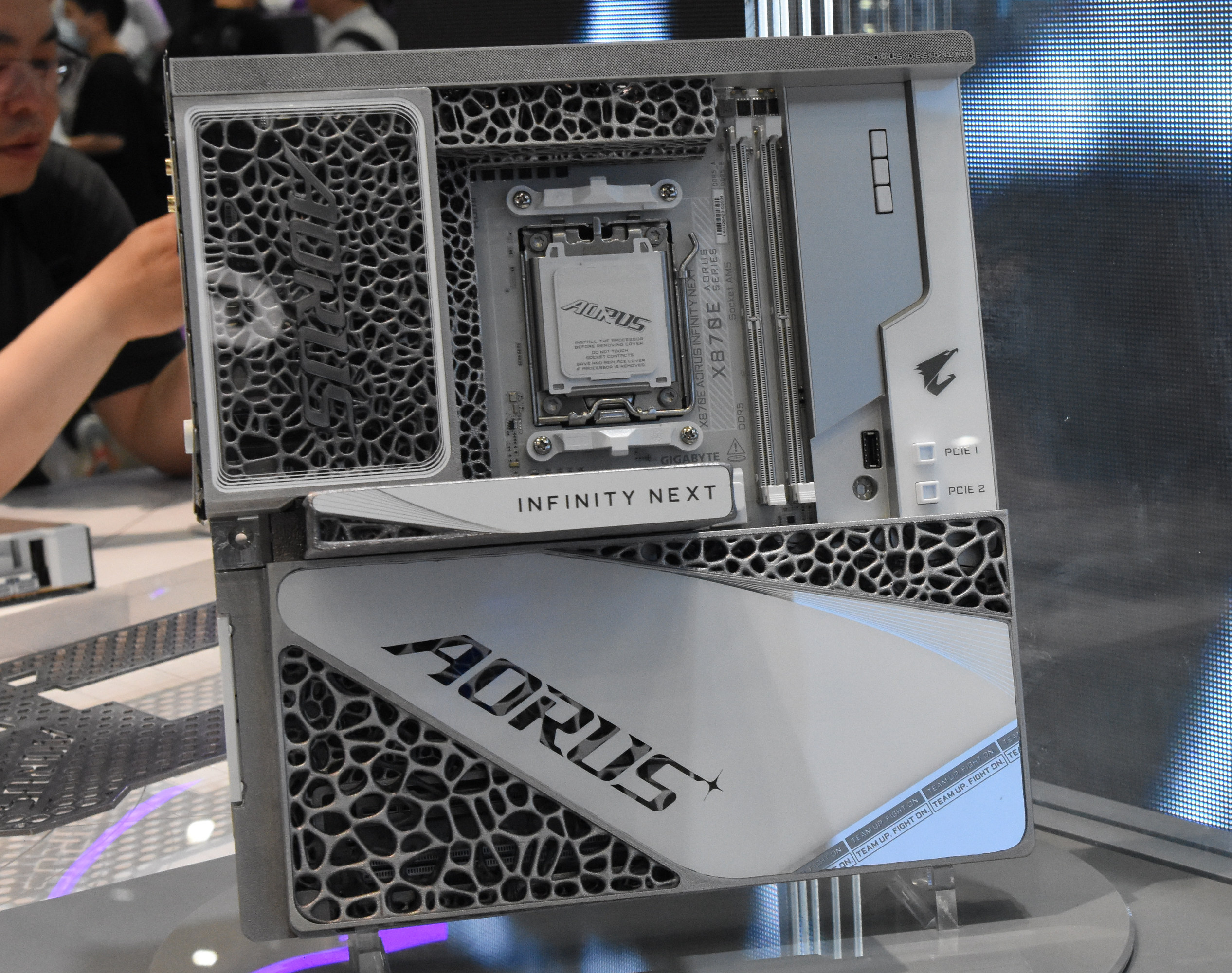 X870E Aorus Infinity Next