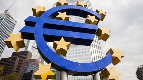 Náhledový obrázek - Silné euro znepokojuje představitele ECB. Nákupy dluhopisů budou pokračovat