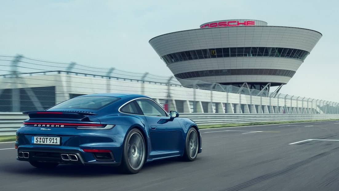 Porsche 911 Turbo vyplňuje mezeru. Ukázalo dostupnější verzi s výkonem 580 koní