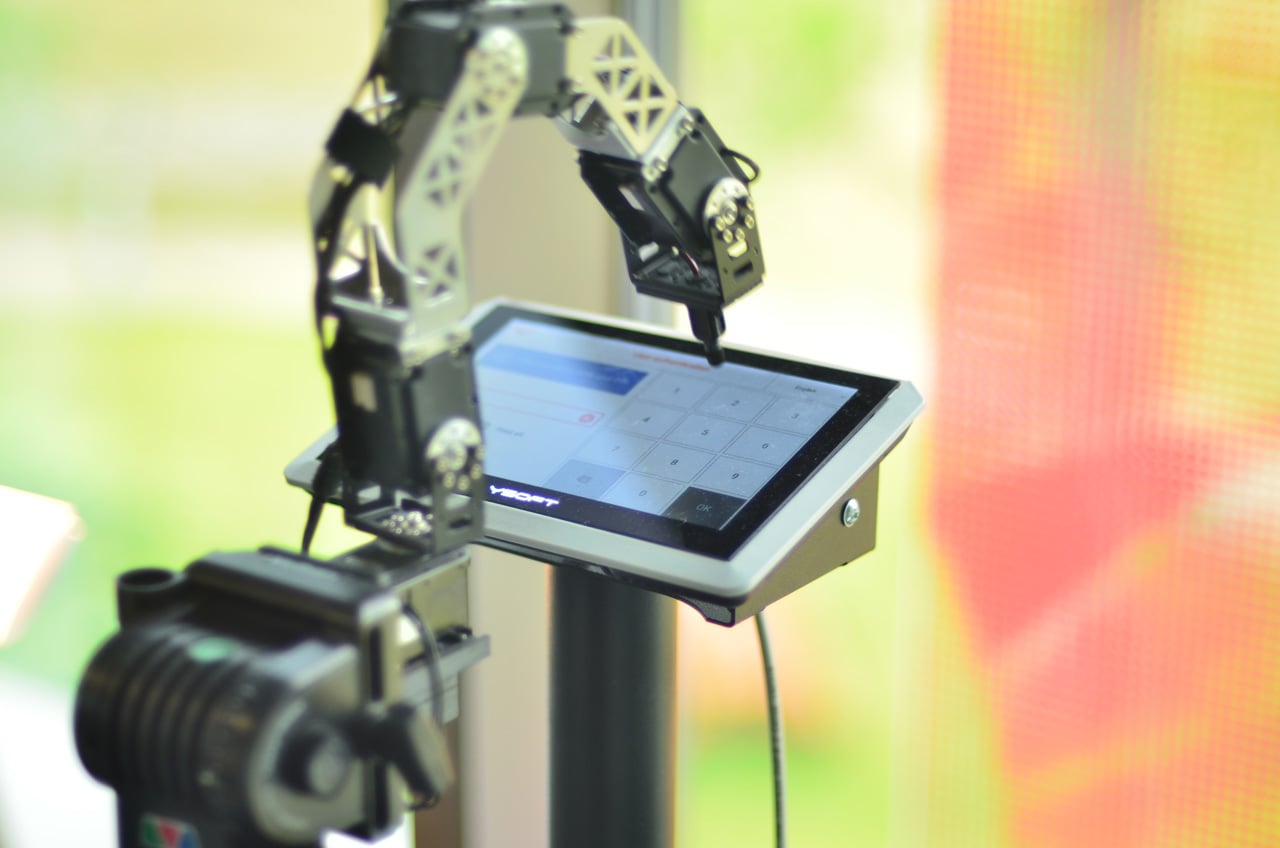 Robotická ruka (Robotic Arm) od brněnské společnosti Y Soft