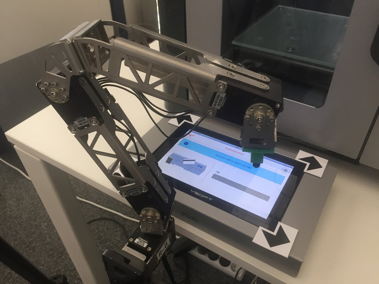 Robotická ruka (Robotic Arm) od brněnské společnosti Y Soft