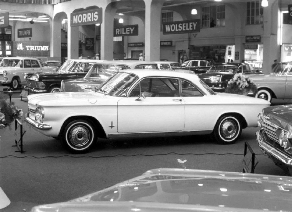 Chevrolet své výrobky na evropských veletrzích často prezentoval společně s ostatními značkami koncernu, v tomto případě třeba Opel