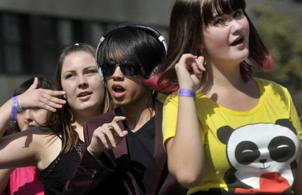 2013-04-u-svatc3a9ho-vc3a1clava-se-tanc48dilo-na-korejskc3bd-pop