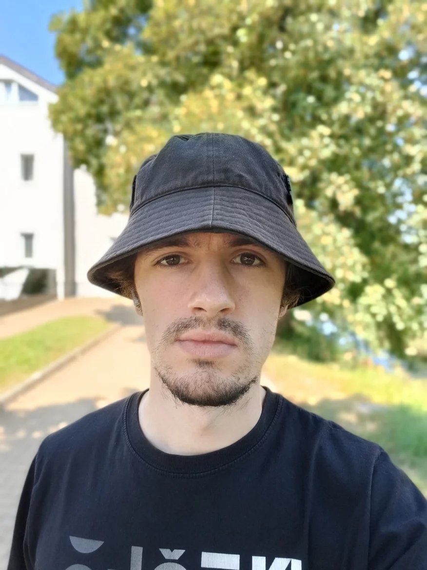 Selfie snímek s portrétním režimem