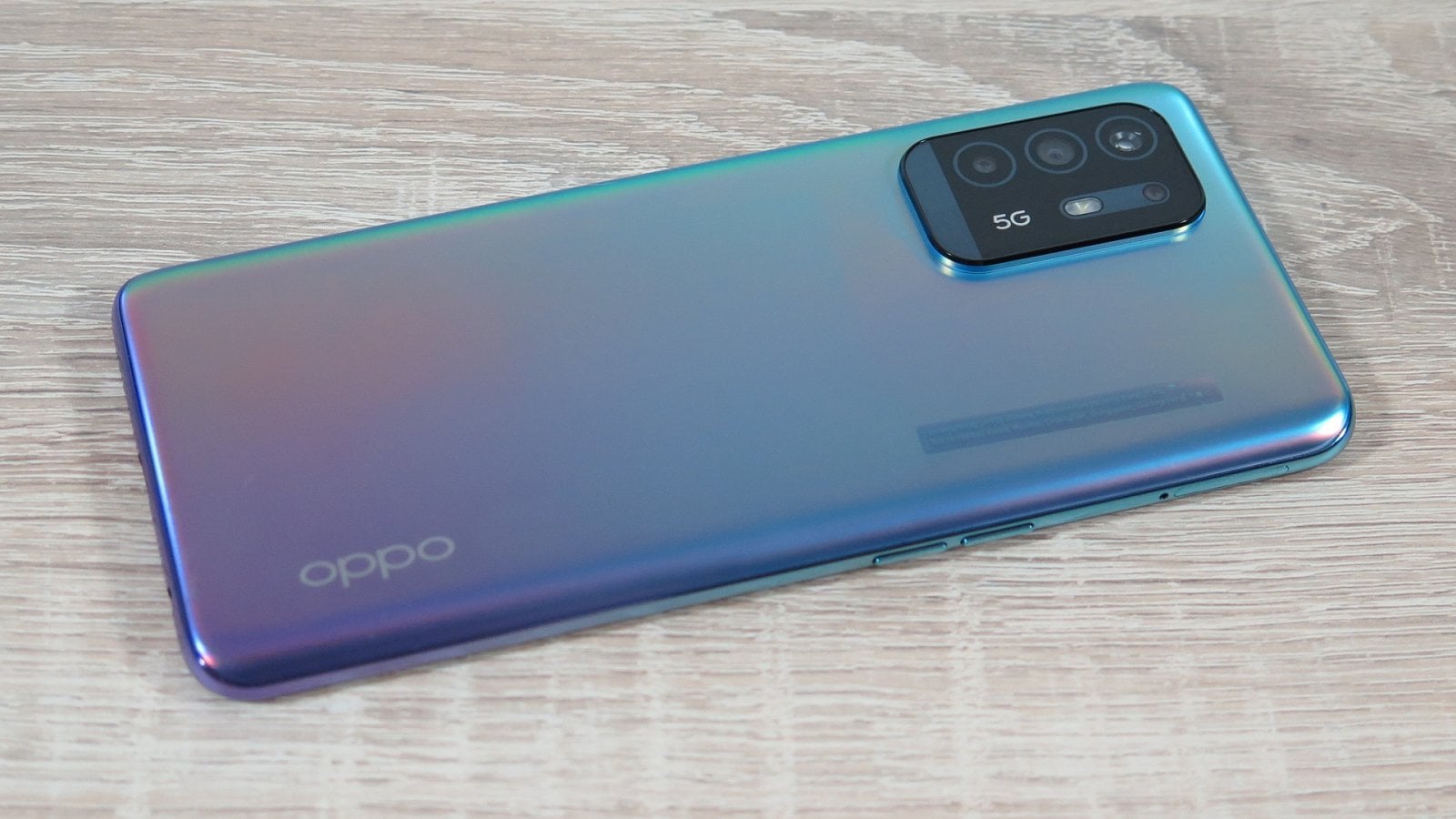 2021-08-Oppo-Reno5Z-recenze5.jpg